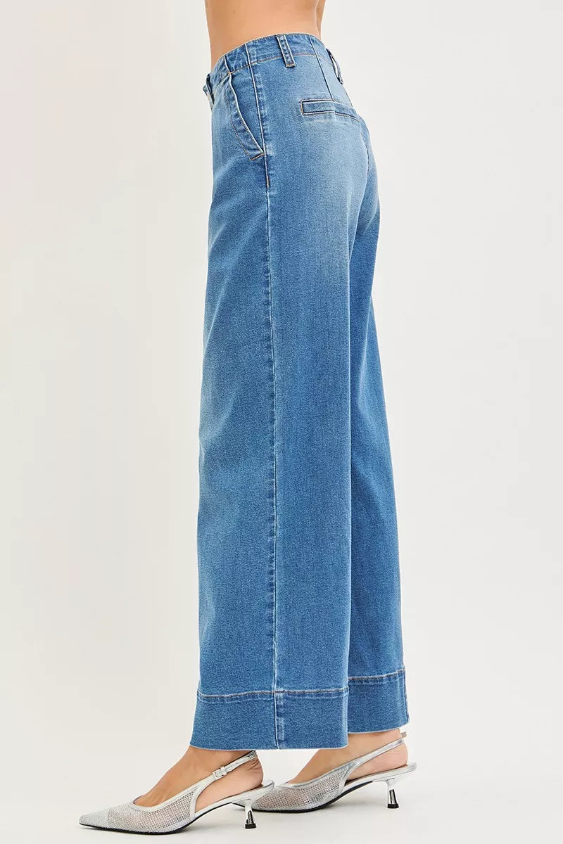 Pleated Slouchy Wide Jeans — view 4