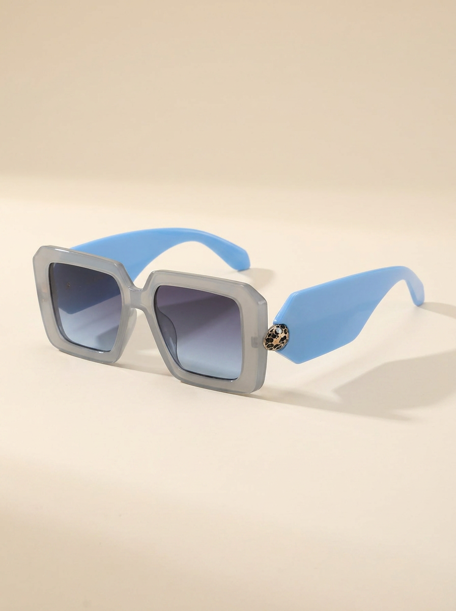 CleanGirlStore Bold Square Sunglasses - Pastel Blue
