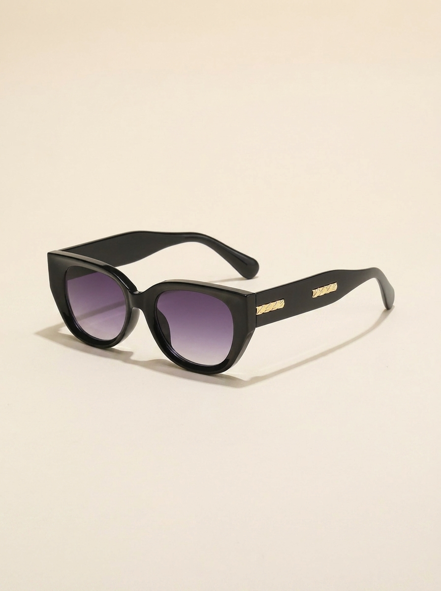 CleanGirlStore Slim Cat-Eye Sunglasses - Lavender