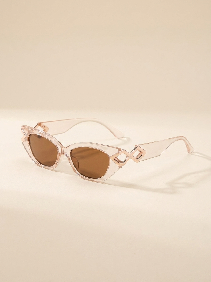 CleanGirlStore Cat-Eye Frame Sunglasses - Ivory
